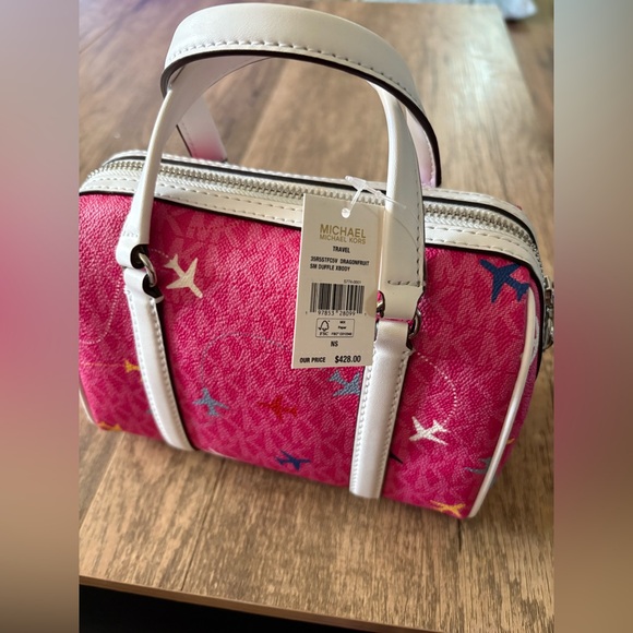 Michael Kors Fuchsia and White Travel Bag - Picture 1 of 2